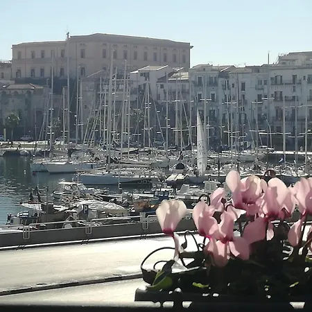 Themis Al Mare - Loft Vista Sulla Cala Appartamento